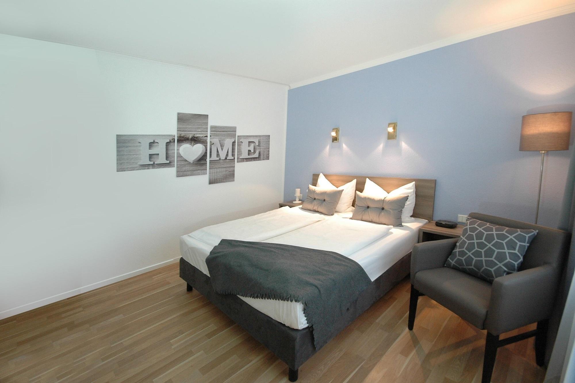 Kempe Komfort Plus Hotel Solingen Exterior photo
